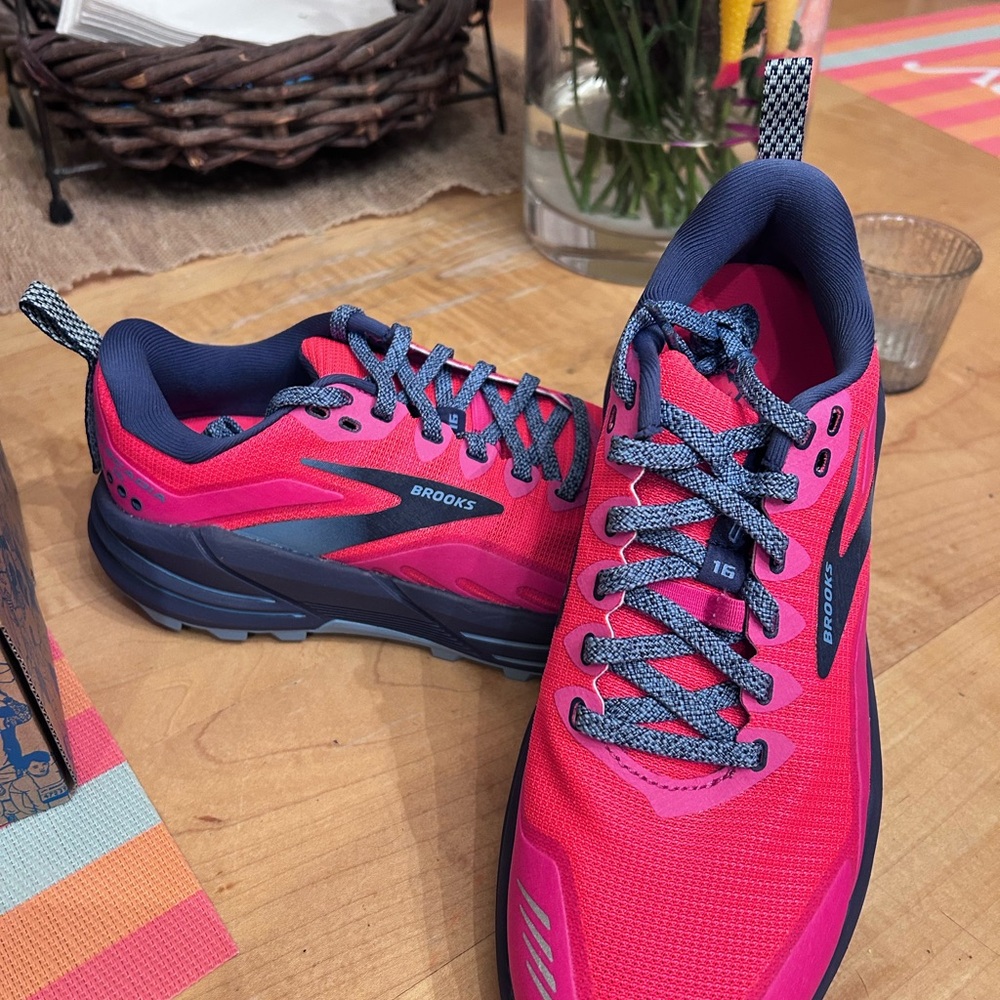 Brooks Women's Vibrant Pink and Navy Athletic Shoes
